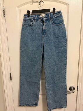 Abercrombie & Fitch Curve Love 90s Relaxed Jeans High Rise in size 8